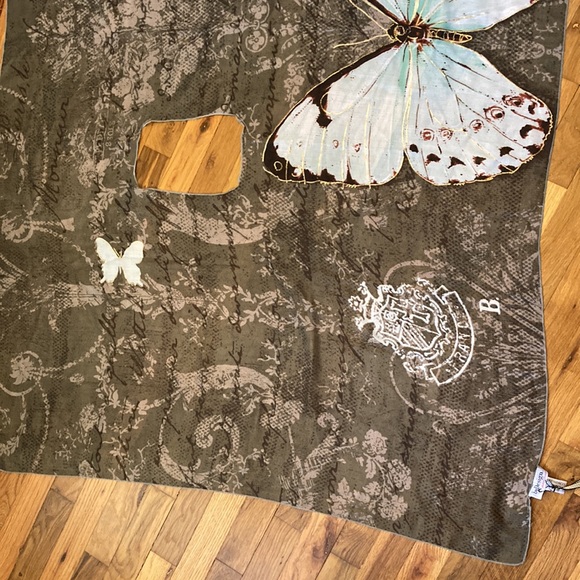 byDesign ‘Artists Series’ Shawl Butterfly Drape One Size Measures 41”x 54” flat. - Picture 8 of 16
